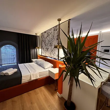 Otto Tunali Exclusive * Ankara