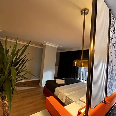 Otto Tunali Exclusive