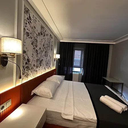 Otto Tunali Exclusive Apartahotel *