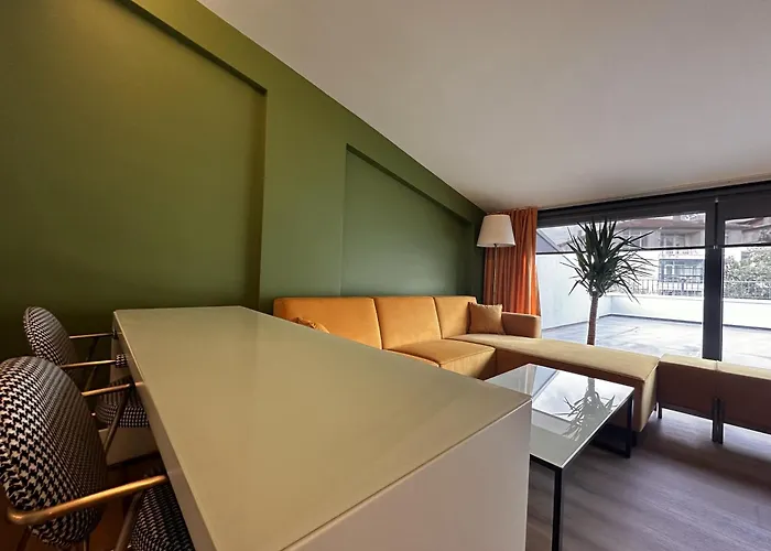 Otto Tunali Exclusive