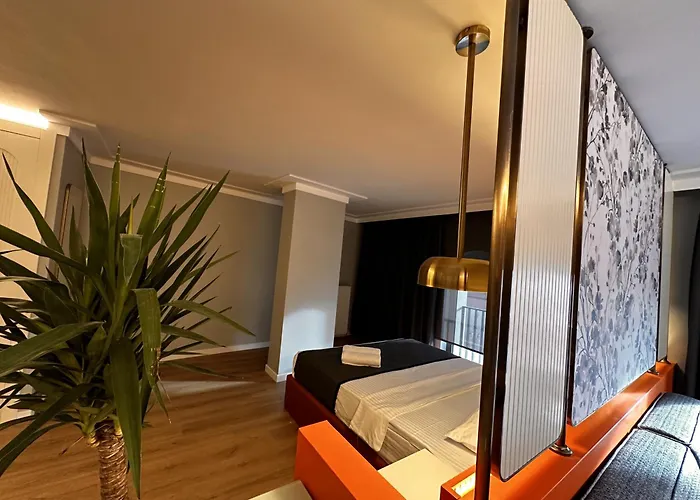 Otto Tunali Exclusive